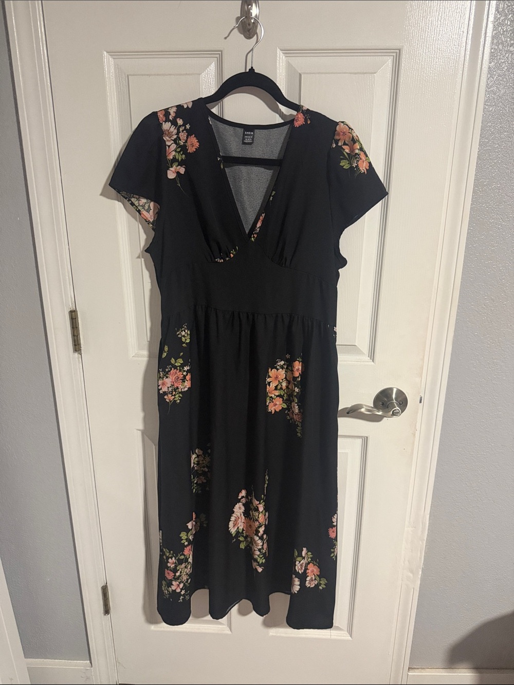 SHEIN Black Floral Midi Dress with V-Neck